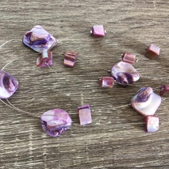 Vibrant  purple necklace - Picture 4 of 5